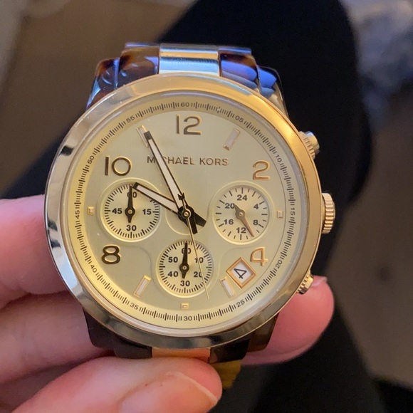 MICHAEL KORS Gold and Tortoise shell watch - Picture 3 of 9